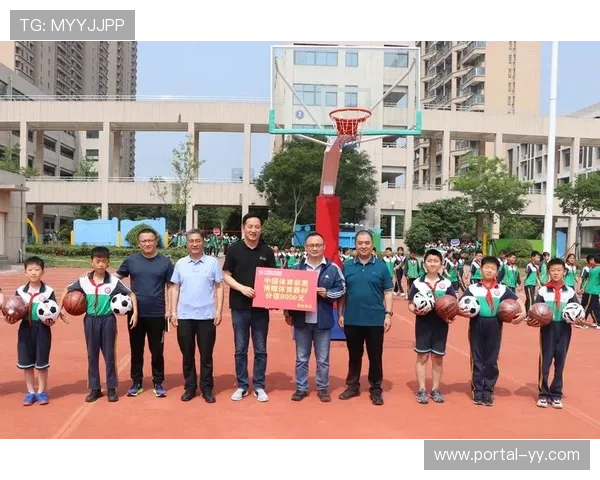 手球协会联合公益组织向山区学校捐赠器材,推动体育公平 手球协会联合公益组织向山区学校捐赠器材,推动体育公平